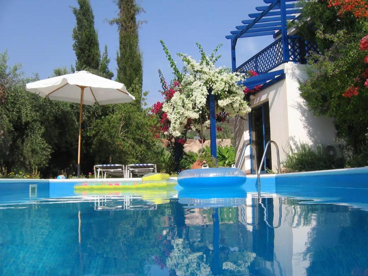 Banana Sunset Villas Пафос Екстериор снимка