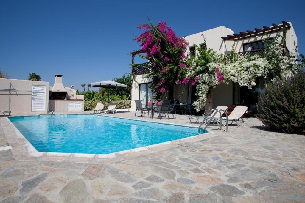 Banana Sunset Villas Пафос Екстериор снимка