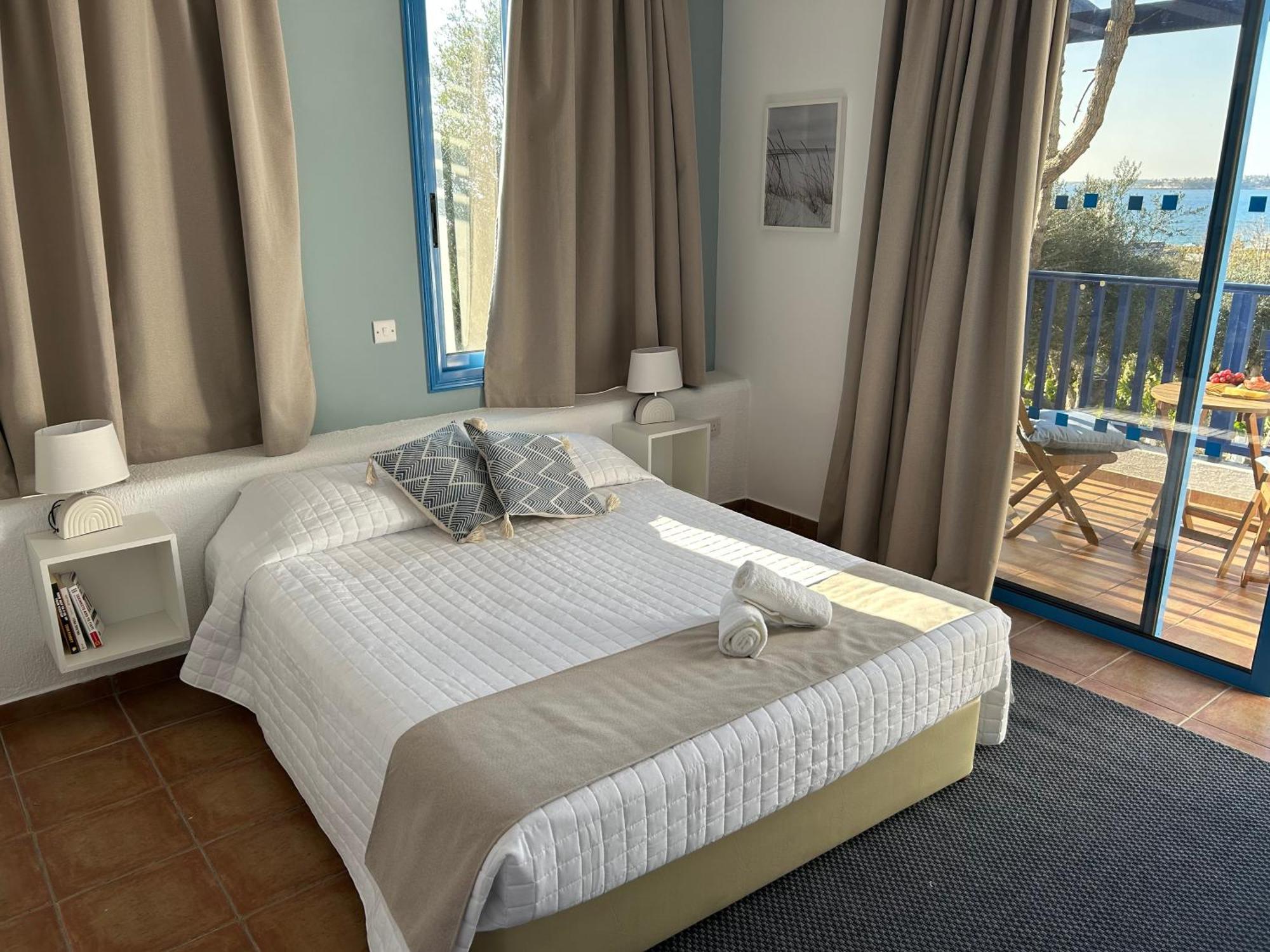 Banana Sunset Villas Пафос Екстериор снимка