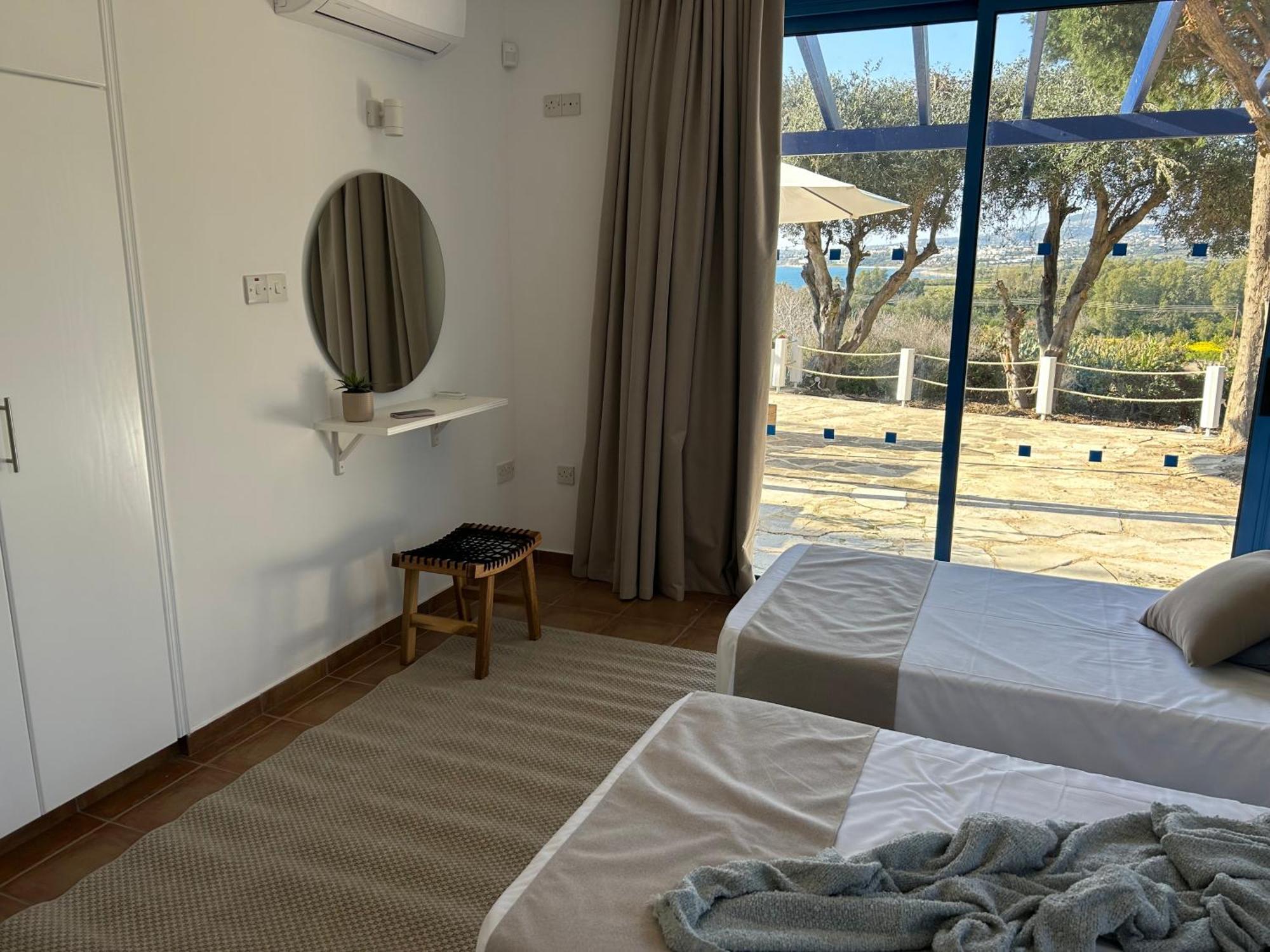 Banana Sunset Villas Пафос Екстериор снимка